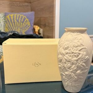 Lenox Cream Floral Embossed Vase